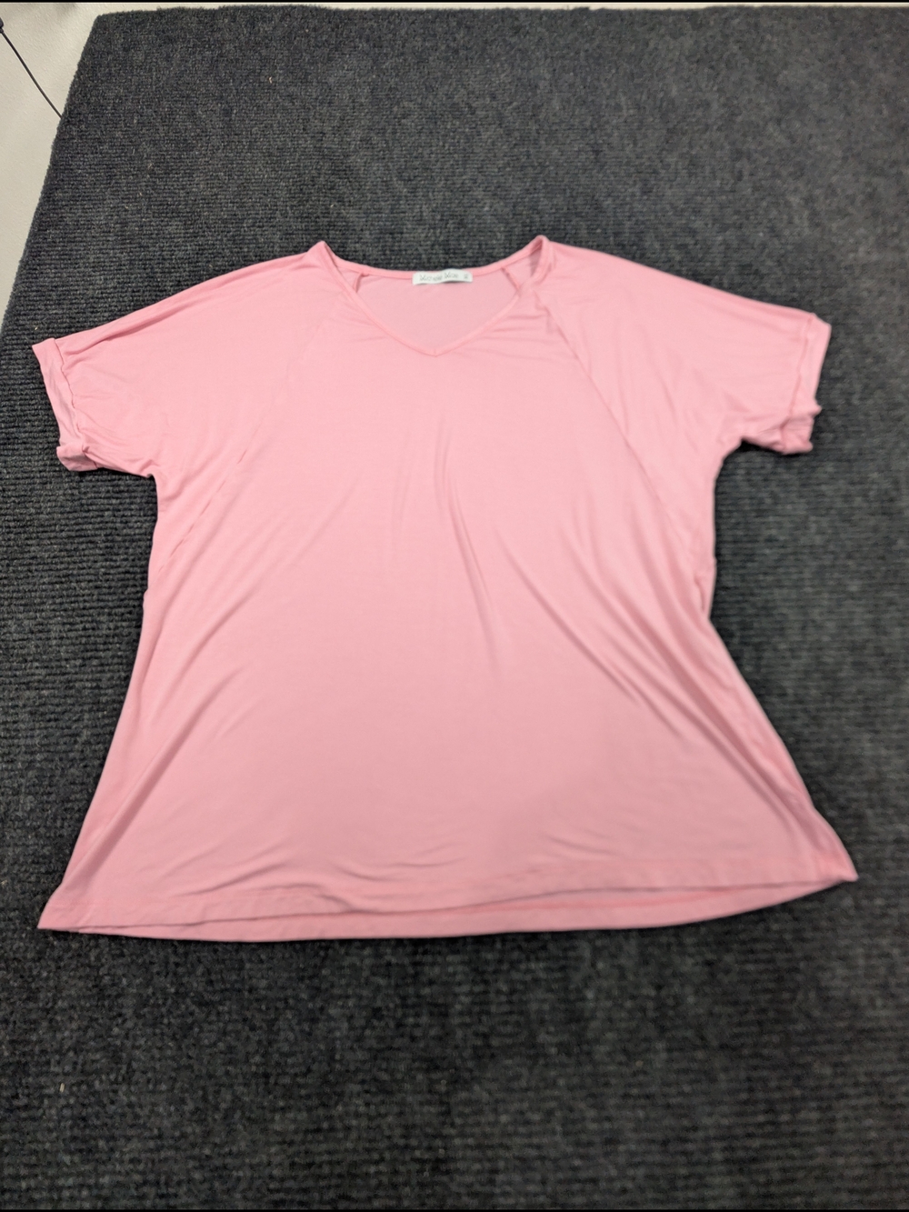 Michelle Mae Relaxed V-Neck Tee in Light Pink
